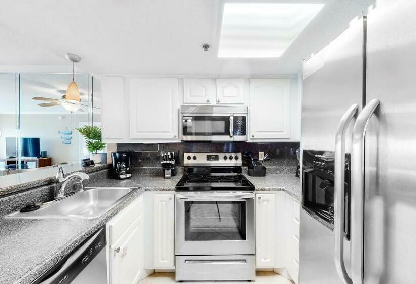 فندق Ocean Breeze West 302