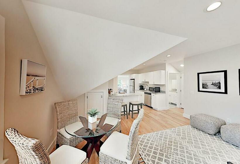 酒店 Oyster Beach Bungalow