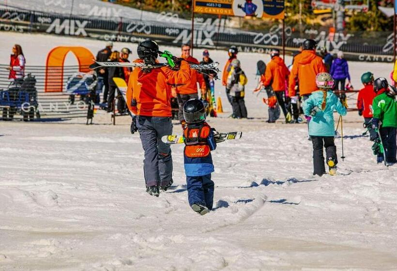 Отель Red Pine Canyons View Condo