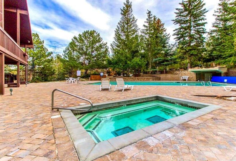 Отель Red Pine Canyons View Condo