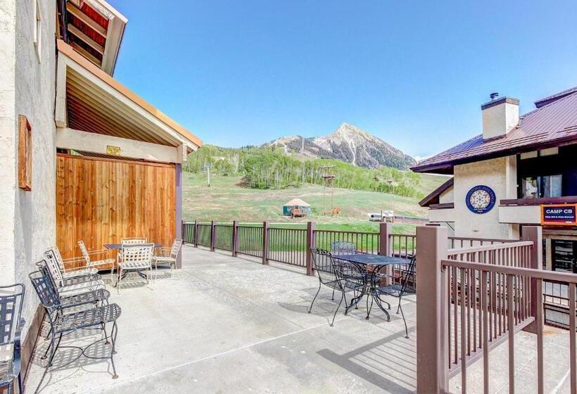 בית מלון כפרי Slopeside Paradise At Axtel