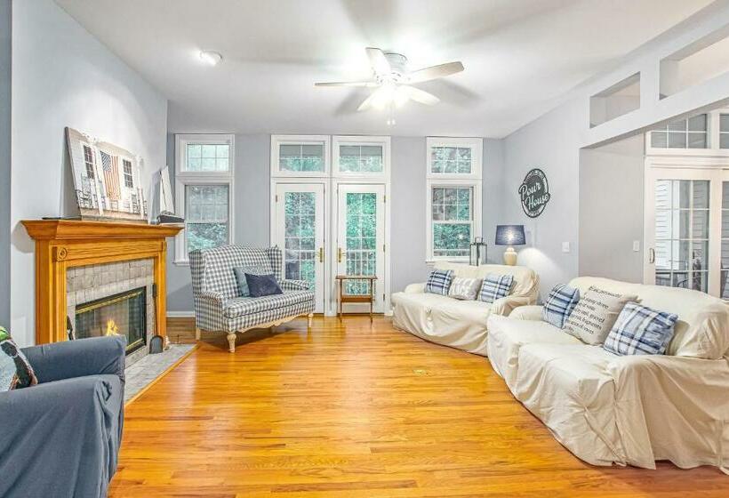 Отель The Pour House