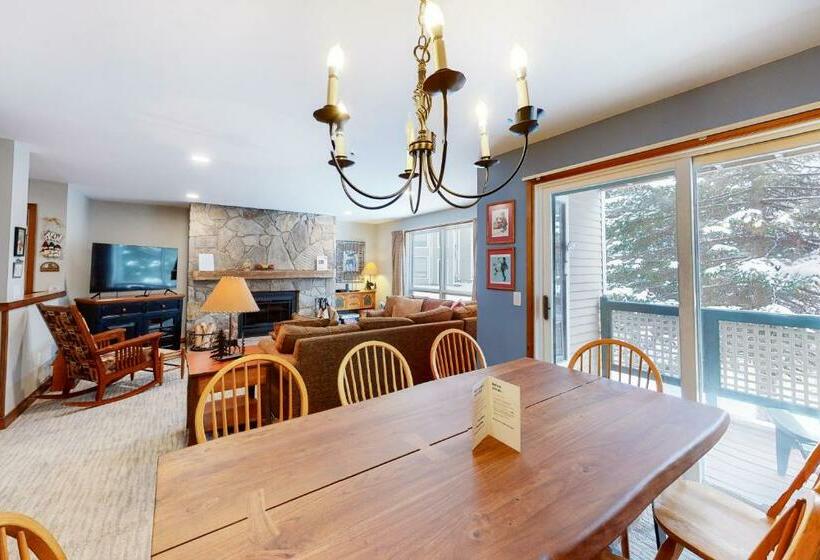 ホテル The Seasons H23