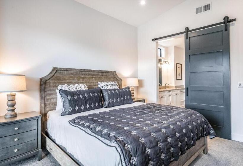 ホテル Traverse 1462