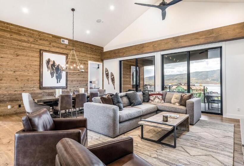 ホテル Traverse 1462