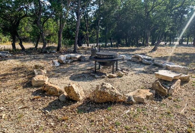 Отель Chimney Rock Tiny Home