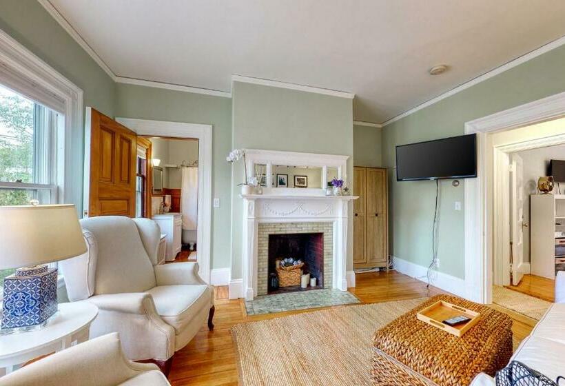 בית מלון כפרי Commander S Cabin