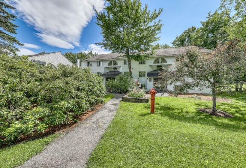 Отель Glades 13