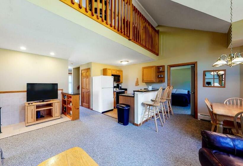 فندق Mountain & Golf Retreat