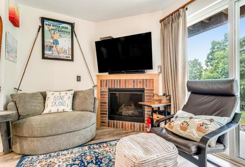 هتل Mountainside Ski Lodge