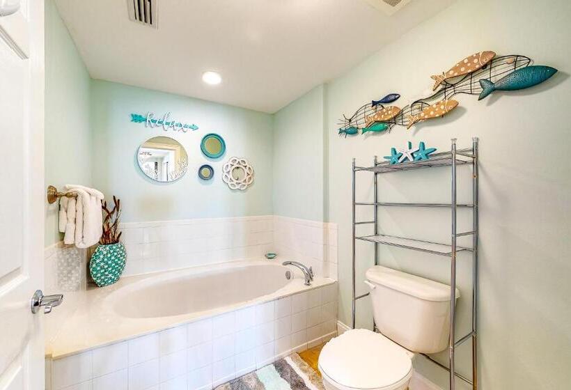 فندق Paradise Shores 200