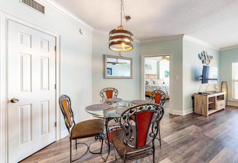 فندق Paradise Shores 200