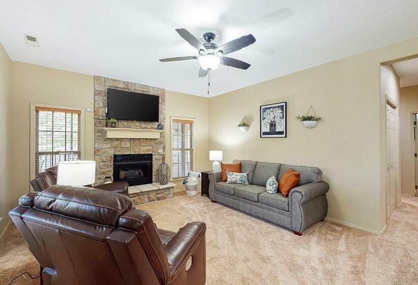 فندق Stonebridge Hideaway