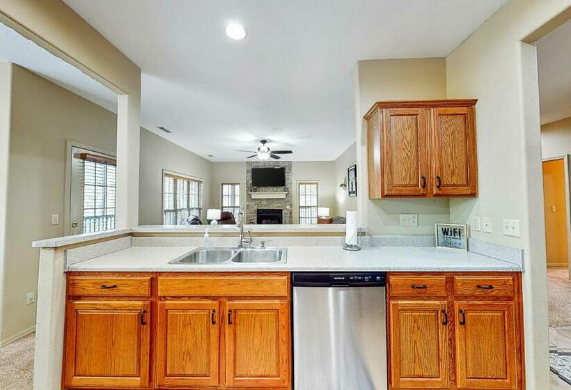 فندق Stonebridge Hideaway