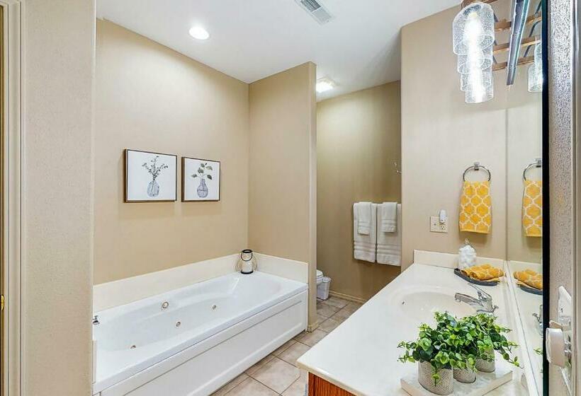 فندق Stonebridge Hideaway