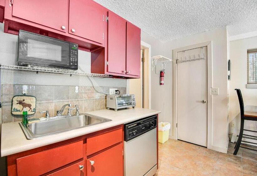 فندق Stover S Outpost