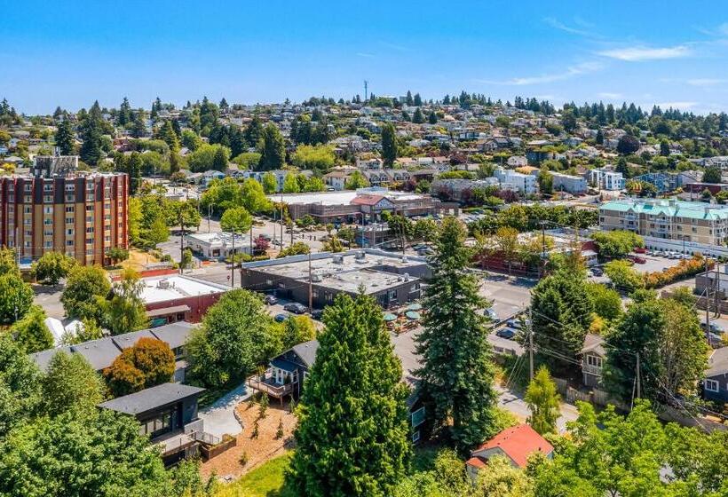 호텔 The Treehouse