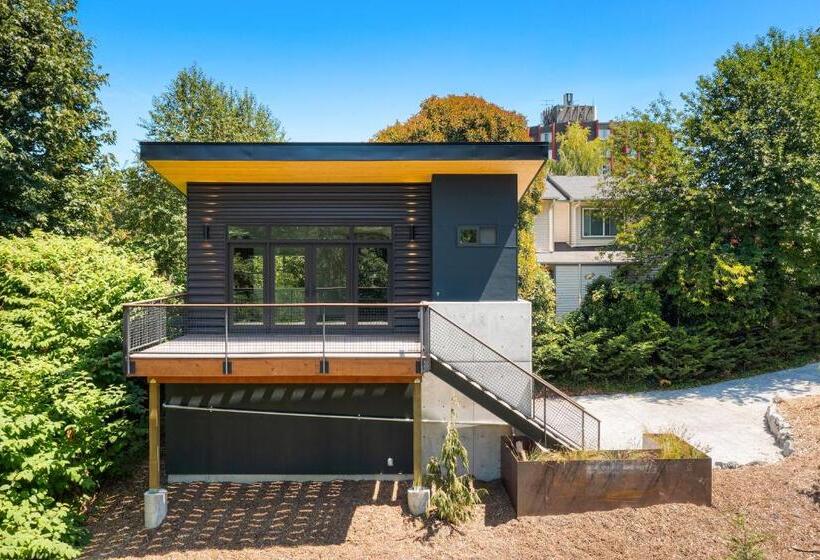 호텔 The Treehouse