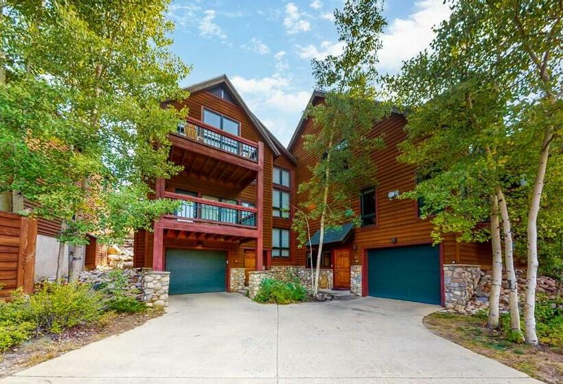 בית מלון כפרי Trademark 2