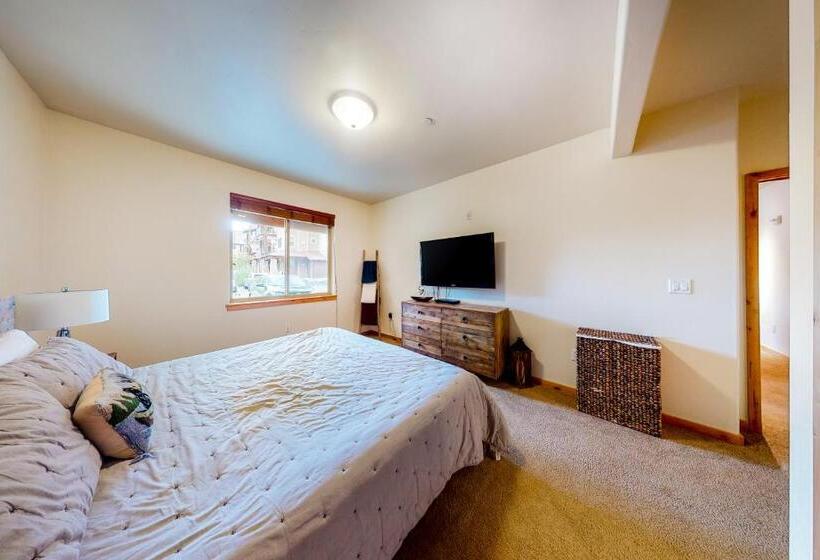 호텔 Trailhead 511