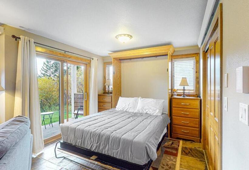 בית מלון כפרי Winter Park River Studio