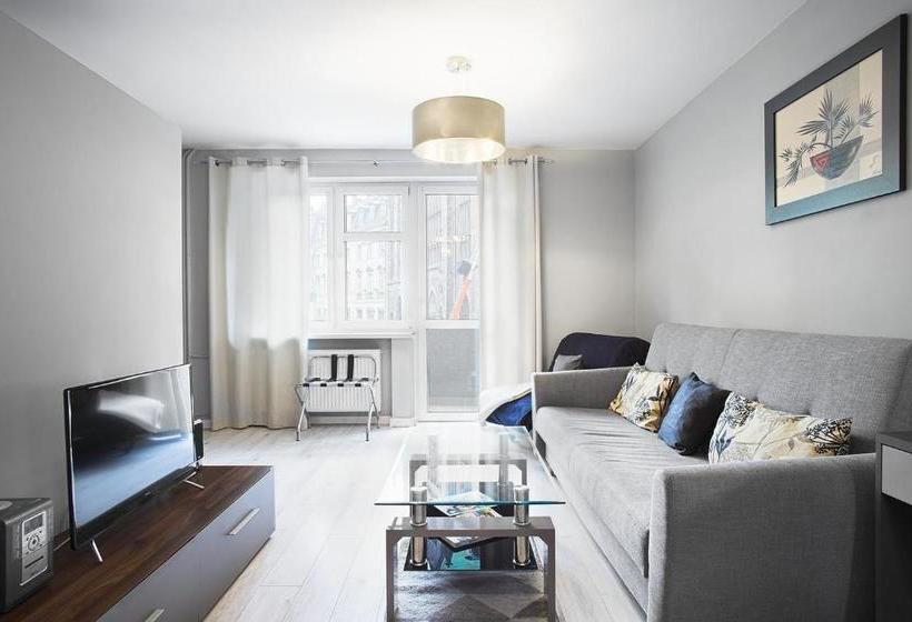 24w Apartments Old Town