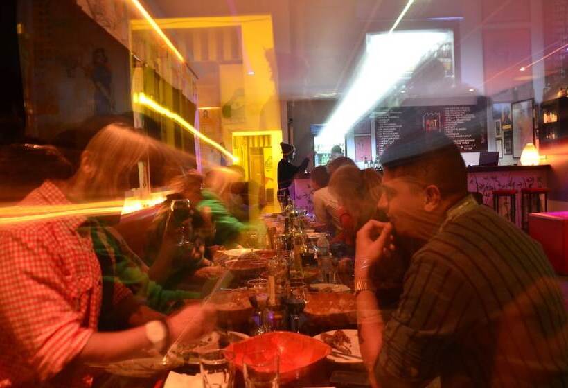 هاستل Art Factory San Telmo