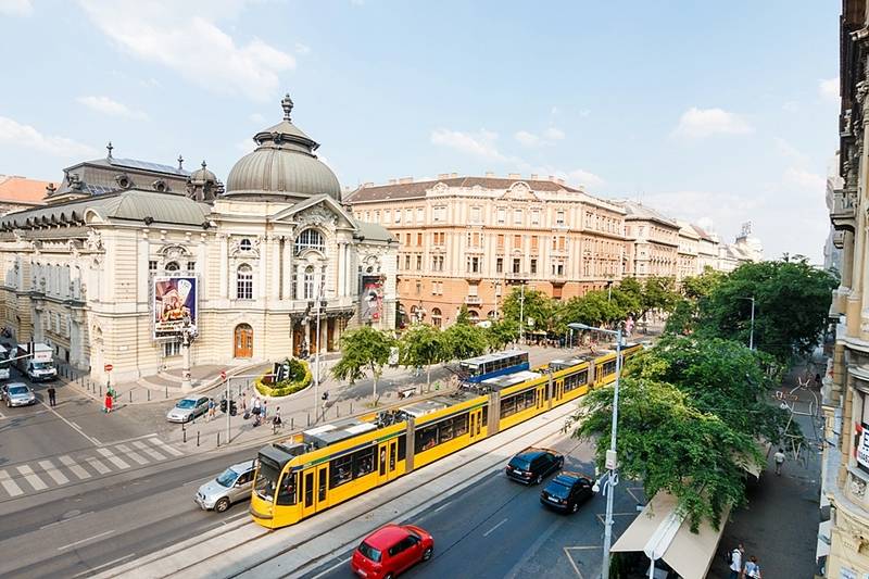 هاستل Full Moon Budapest