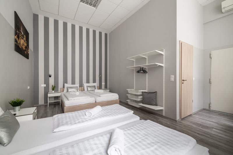 هاستل Full Moon Budapest