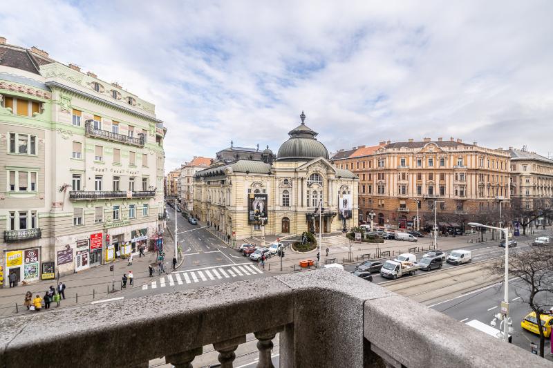 هاستل Full Moon Budapest