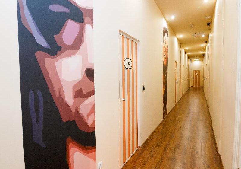 هاستل Full Moon Budapest