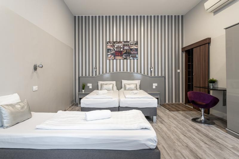 هاستل Full Moon Budapest