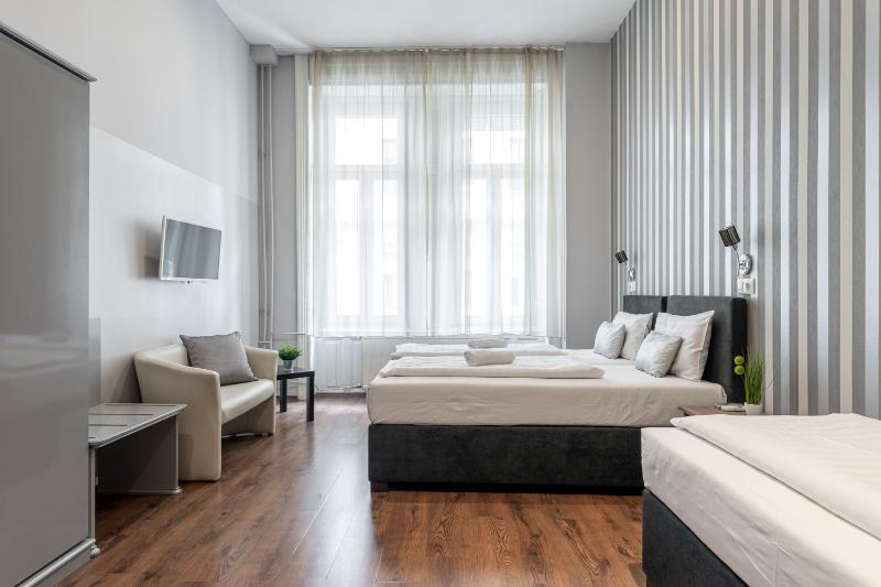 هاستل Full Moon Budapest