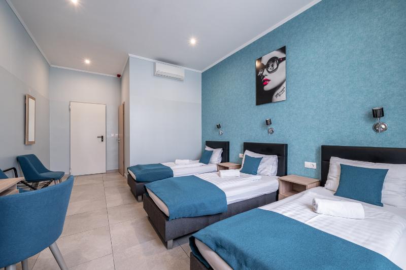 هاستل Full Moon Budapest