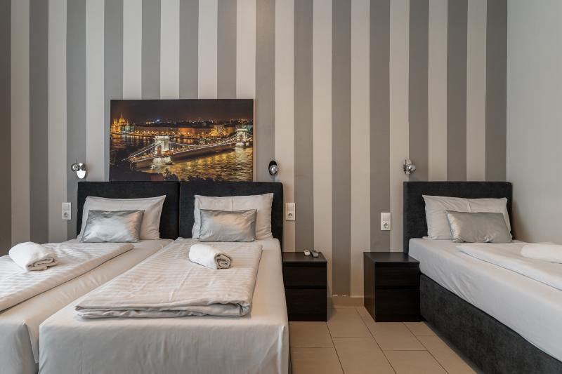 هاستل Full Moon Budapest