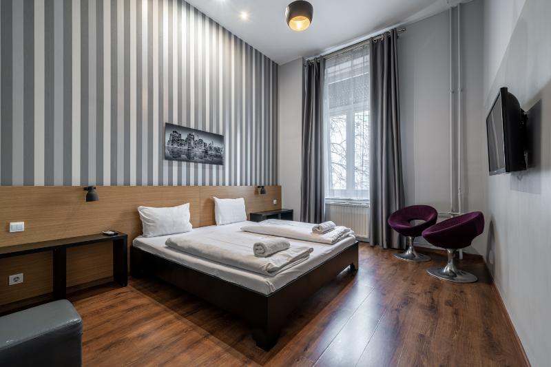 هاستل Full Moon Budapest