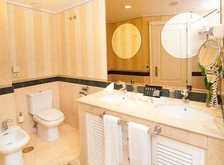 Apartamentos Guadalpin Boutique