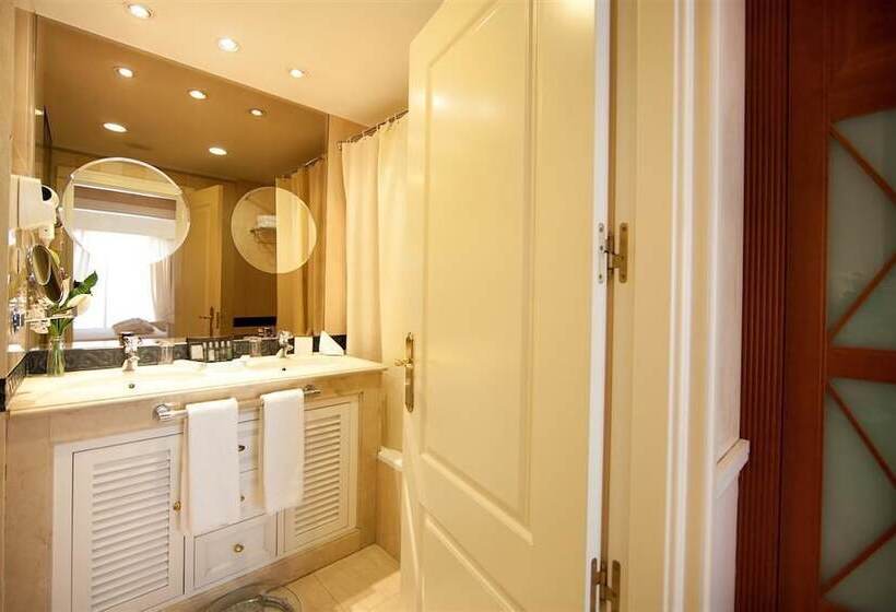 Apartamentos Guadalpin Boutique