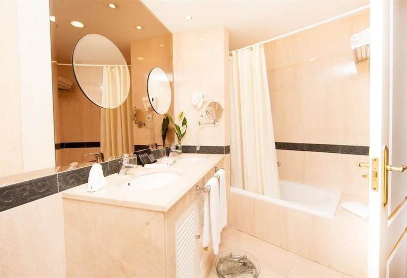 Apartamentos Guadalpin Boutique