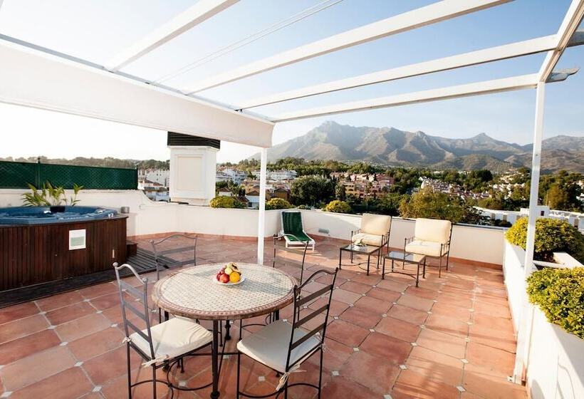 Apartamentos Guadalpin Boutique