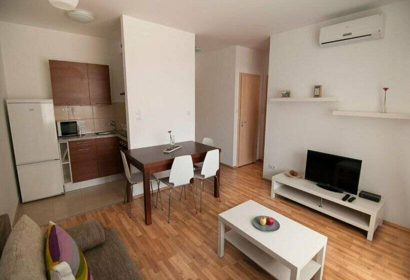 Corvin Center Suites