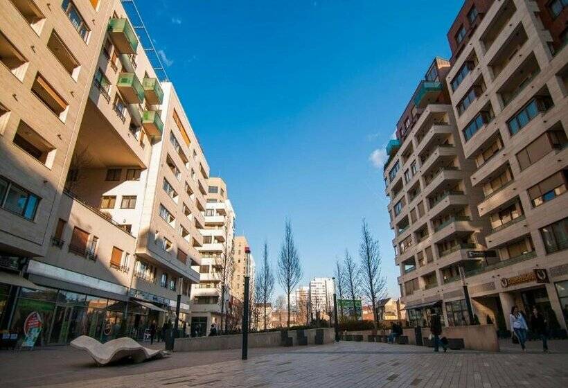 Corvin Center Suites