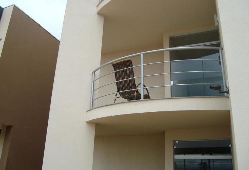 Отель Executive MT