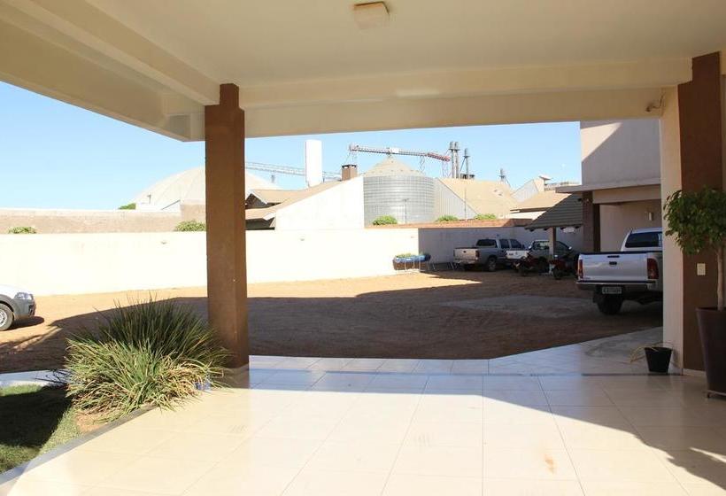 Отель Executive MT