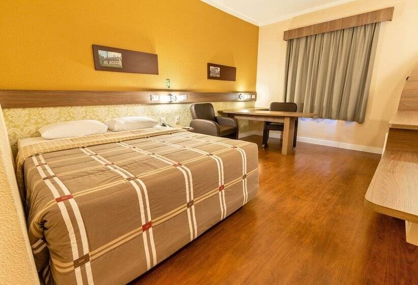 בית מלון כפרי 10 Curitiba