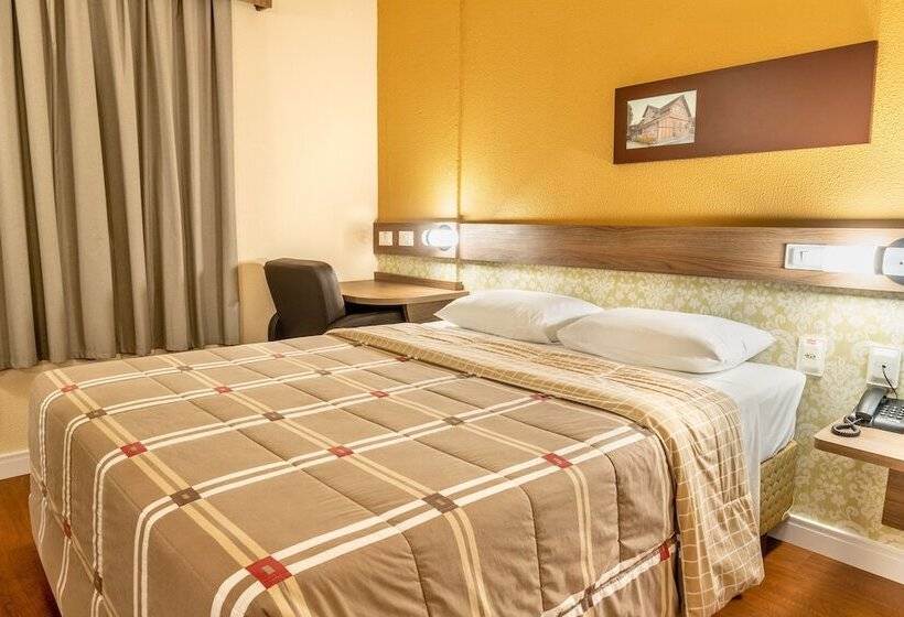 בית מלון כפרי 10 Curitiba