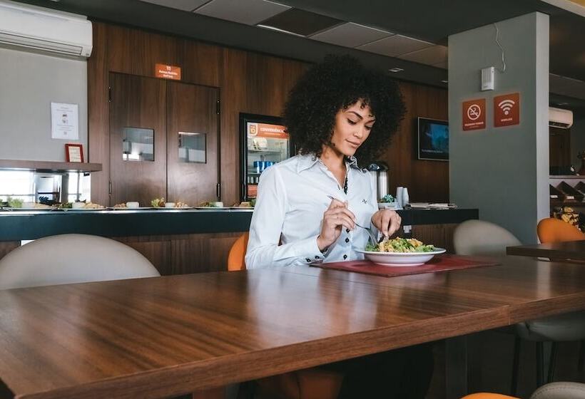 בית מלון כפרי 10 Curitiba