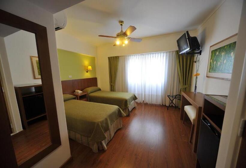 Отель 15 De Mayo