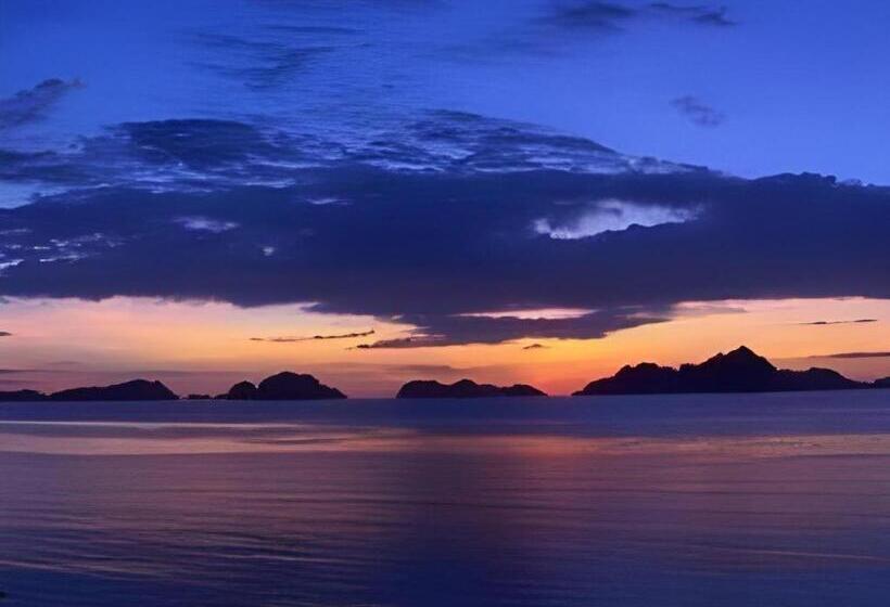 هتل 67th Heaven Holiday Resort