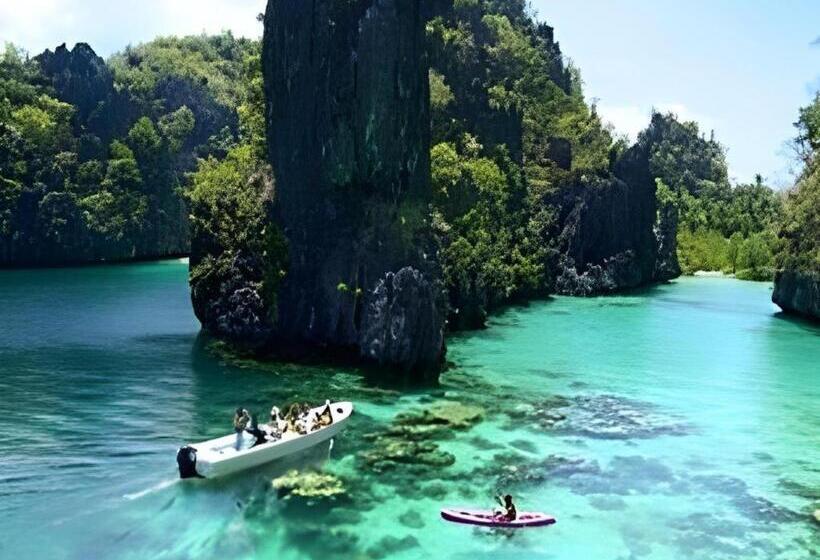 هتل 67th Heaven Holiday Resort